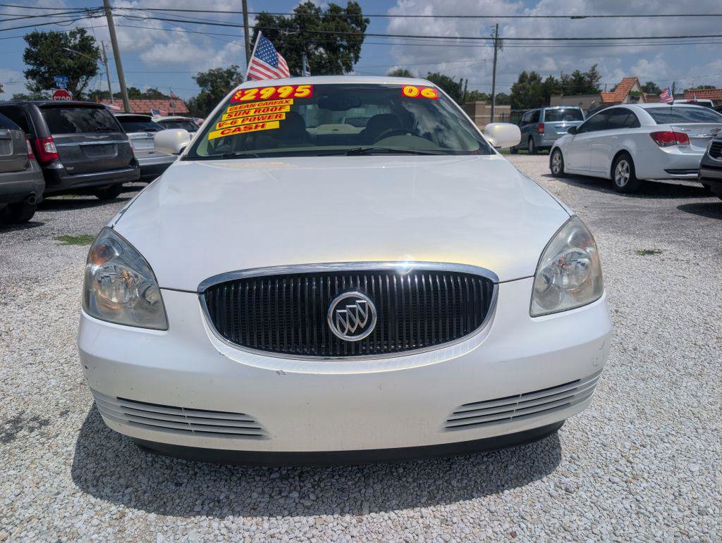 Used 2006 Buick Lucerne CXL w/ Luxury Package FWD image 2