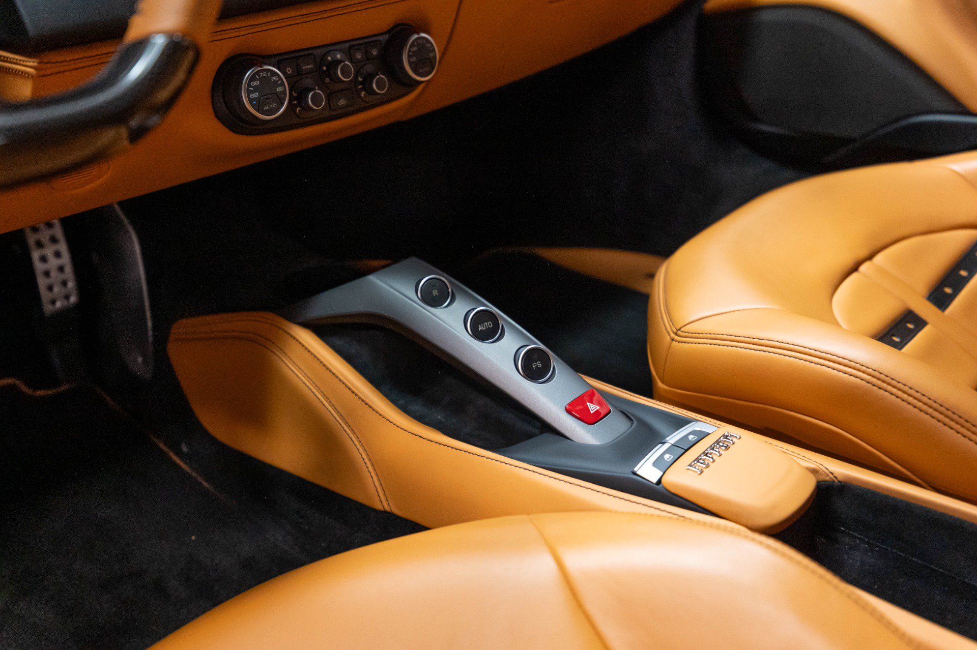 Used 2016 Ferrari 488 GTB RWD image 14