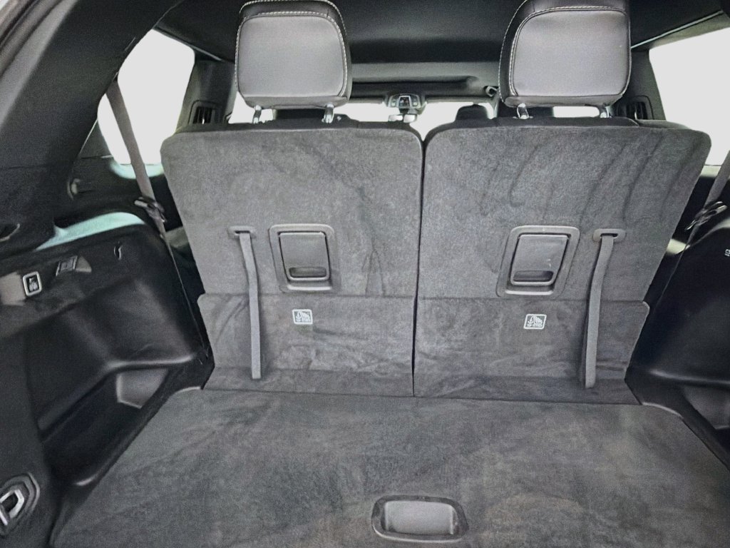 Used 2023 Jeep Grand Cherokee L Laredo AWD/4WD image 27
