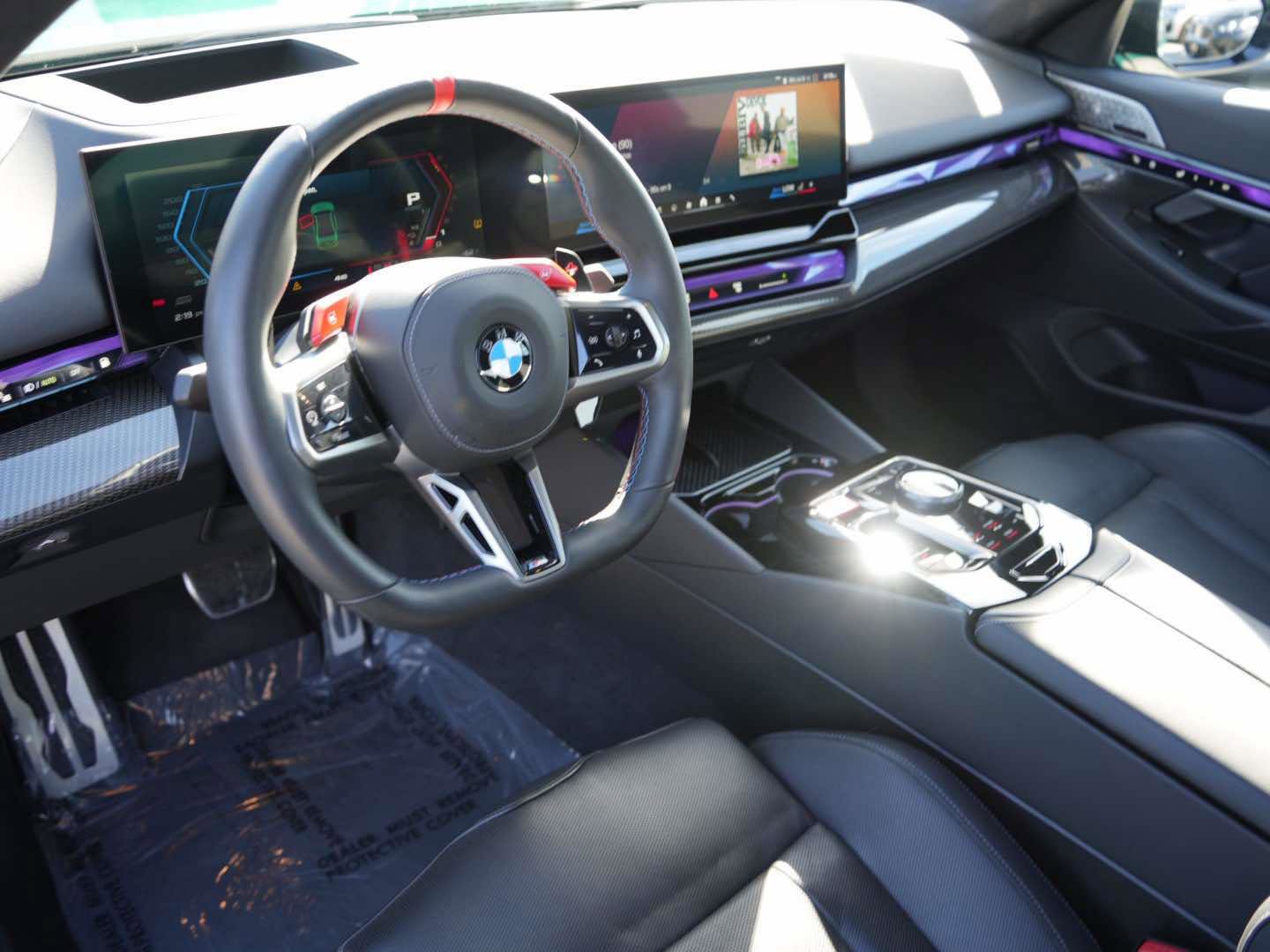 Used 2025 BMW M5 w/ Carbon Package image 15