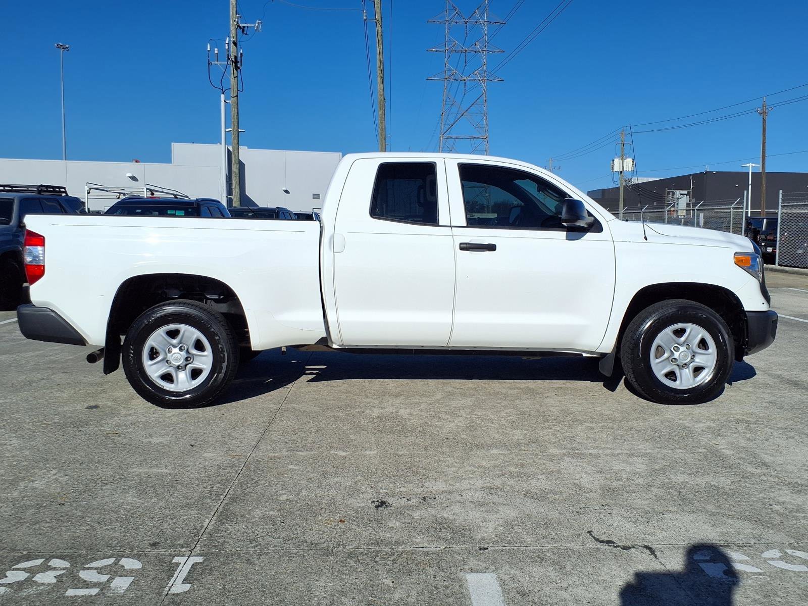 Used 2016 Toyota Tundra SR w/ Tow Package image 25