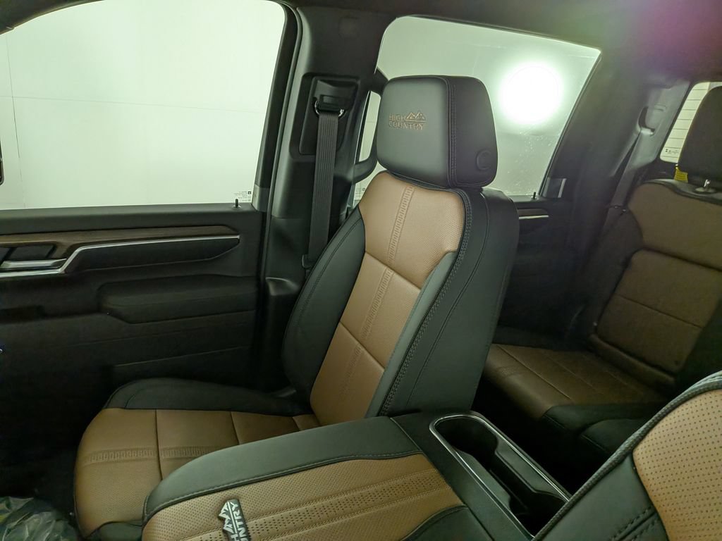 New 2026 Chevrolet Silverado 2500 High Country w/ High Country Premium Package AWD/4WD image 25