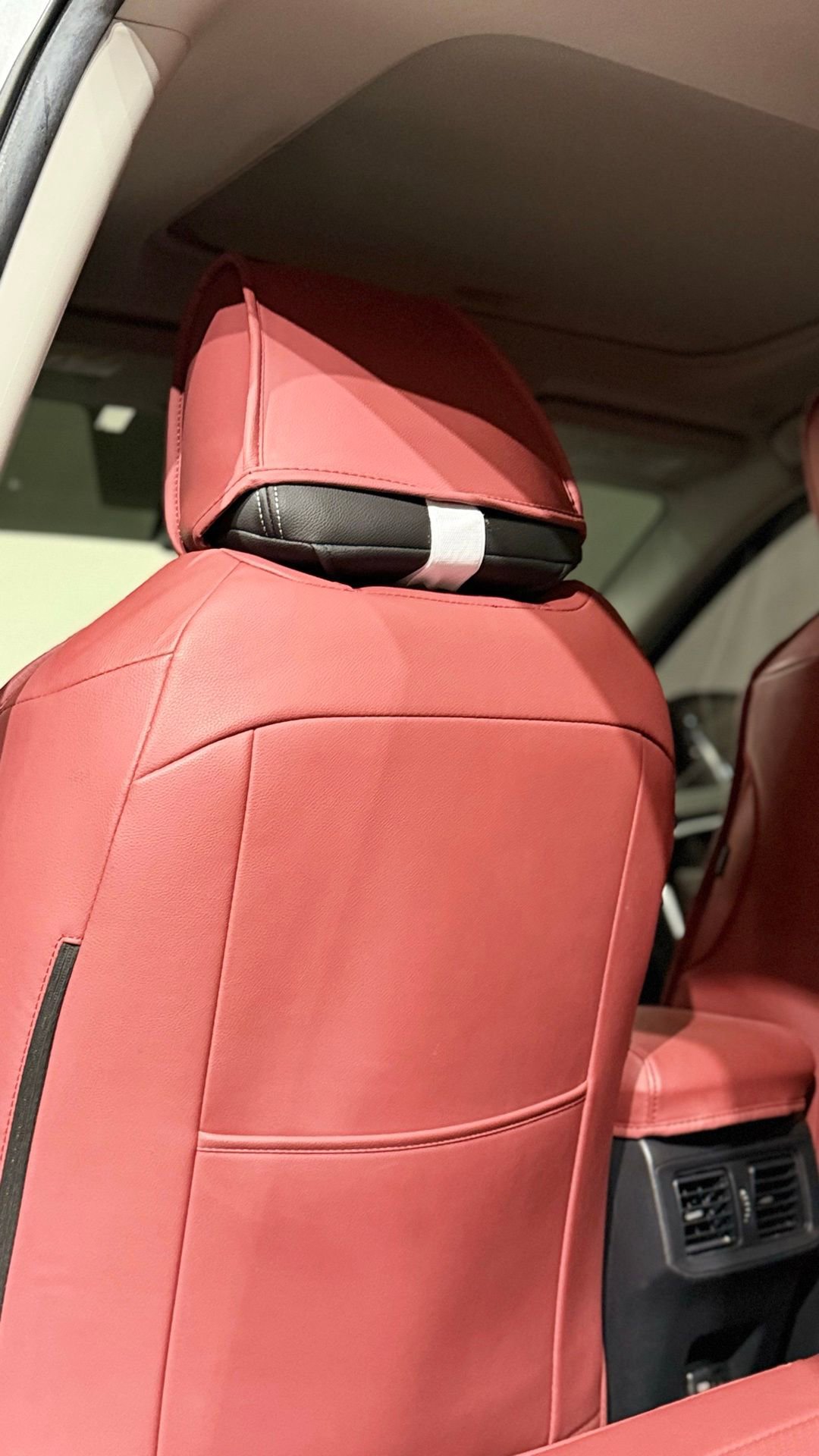 Used 2025 Toyota RAV4 XLE w/ Convenience Package image 47