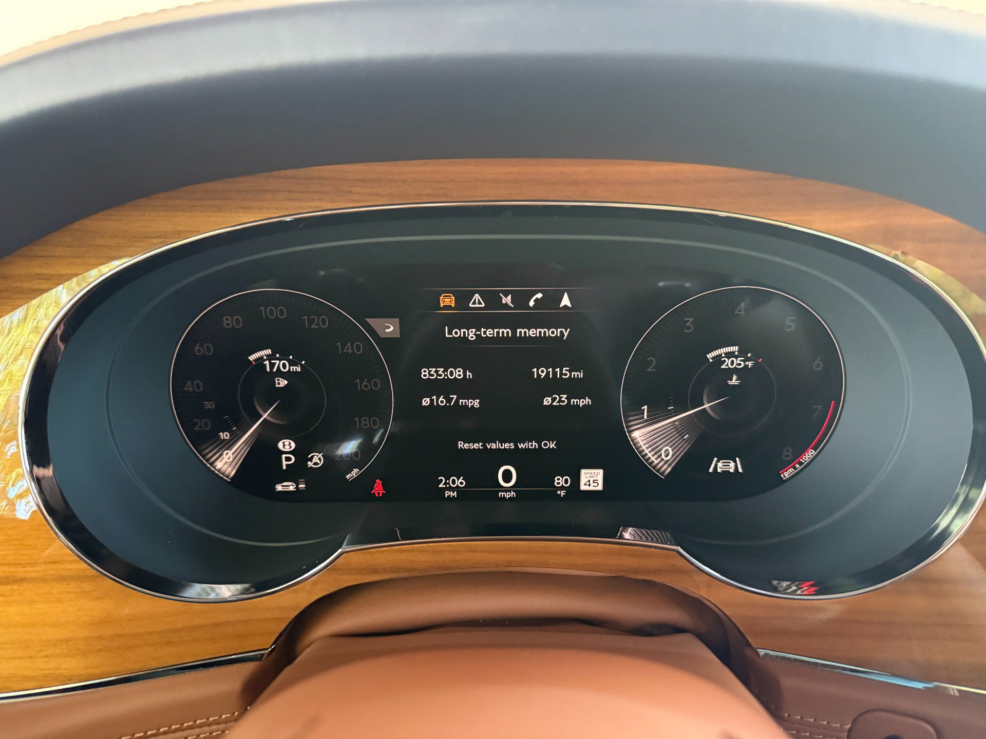 Used 2021 Bentley Bentayga AWD/4WD image 42