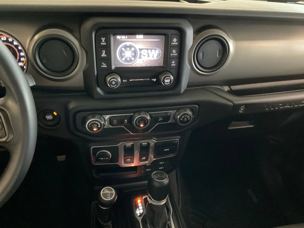 Used 2018 Jeep Wrangler Sport AWD/4WD image 15