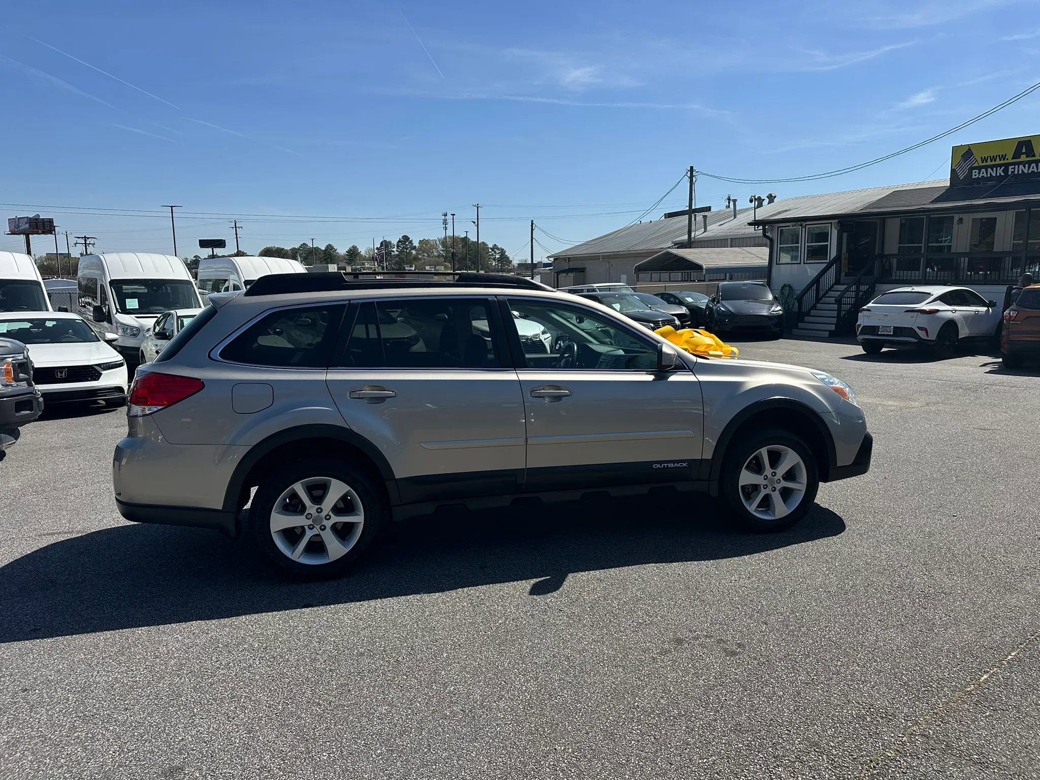 Used 2014 Subaru Outback 2.5i Premium image 10