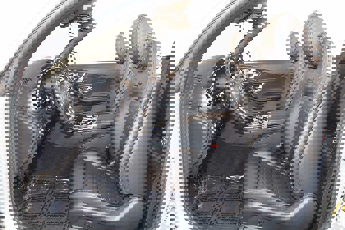 Used 2021 Mercedes-Benz C 300 4MATIC Cabriolet image 10