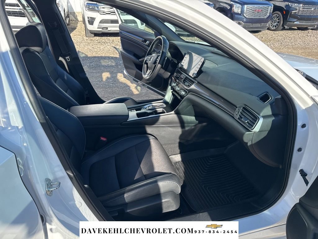 Used 2018 Honda Accord Sport image 25