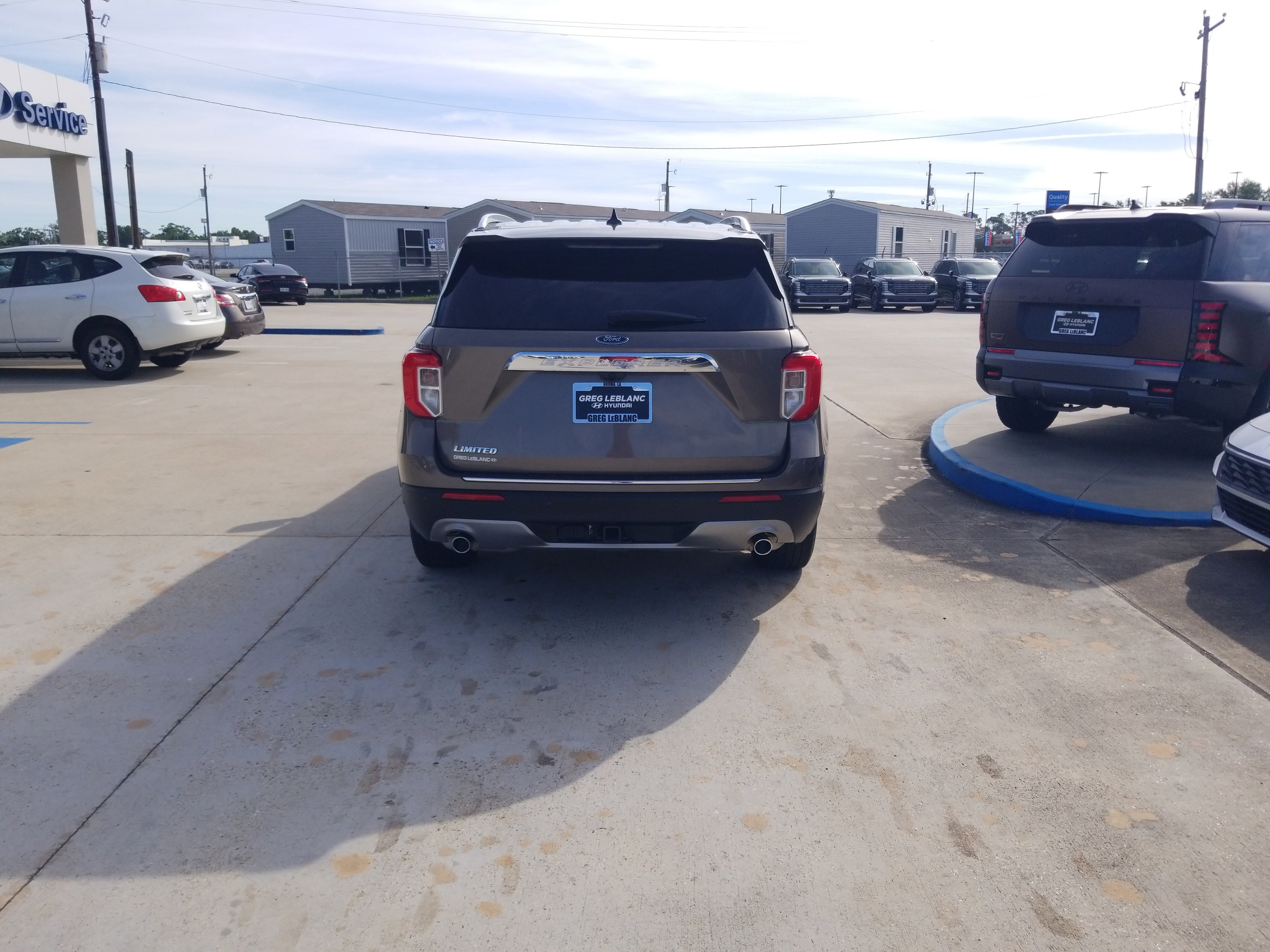 Used 2021 Ford Explorer Limited w/ Equipment Group 301A image 6