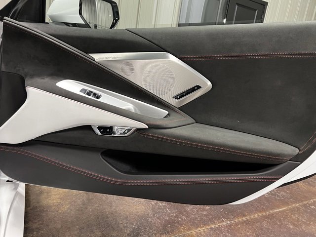 Used 2023 Chevrolet Corvette Stingray Premium Conv w/ Z51 Performance Package image 19