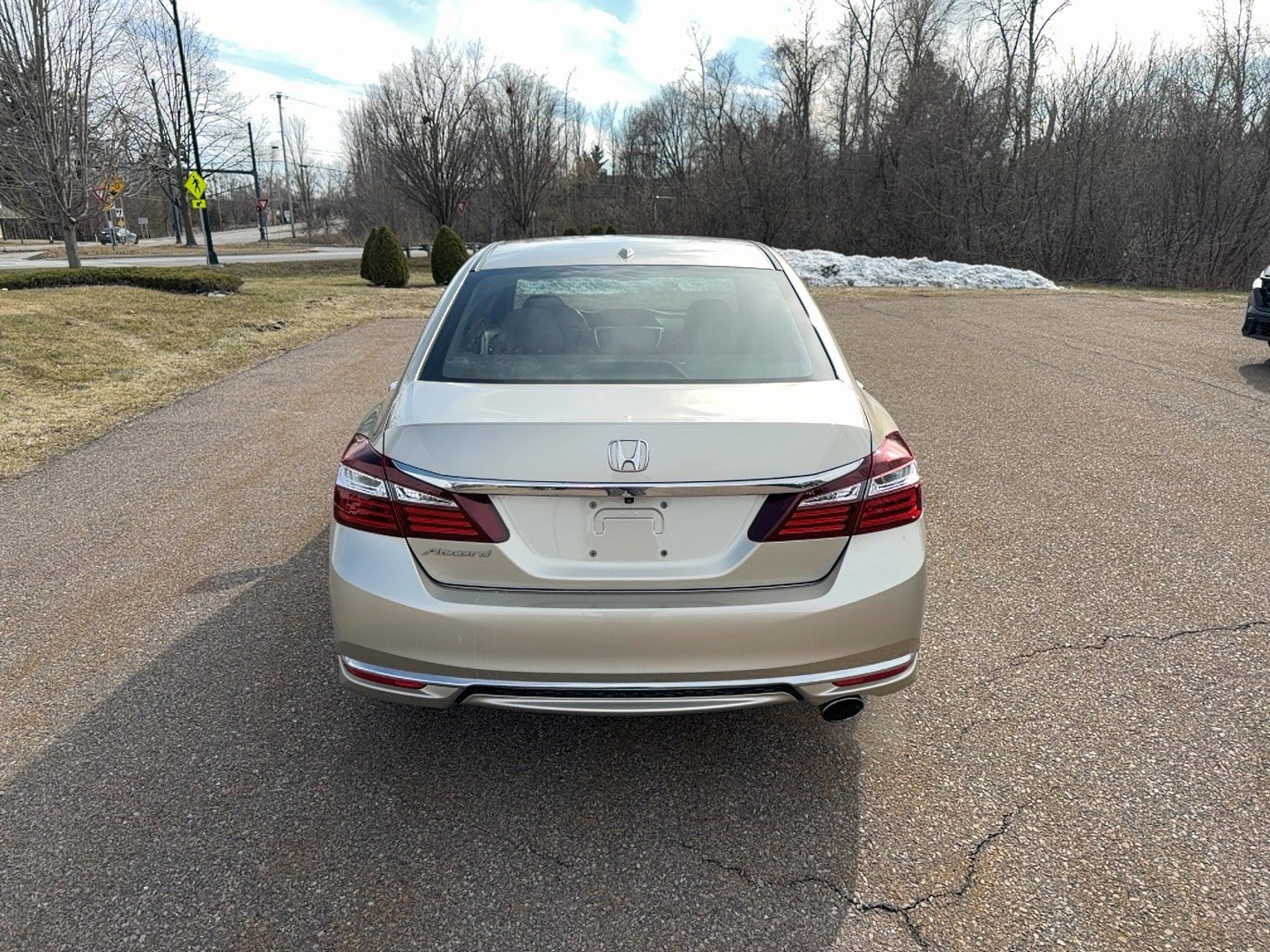 Certified 2017 Honda Accord EX-L image 5