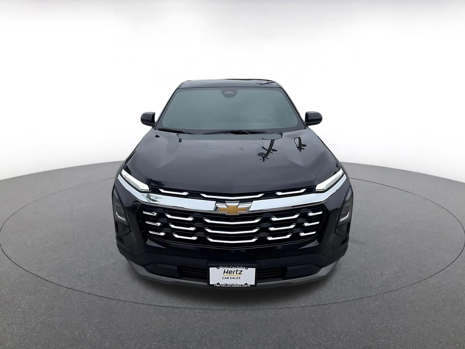 Used 2025 Chevrolet Equinox LT FWD image 4