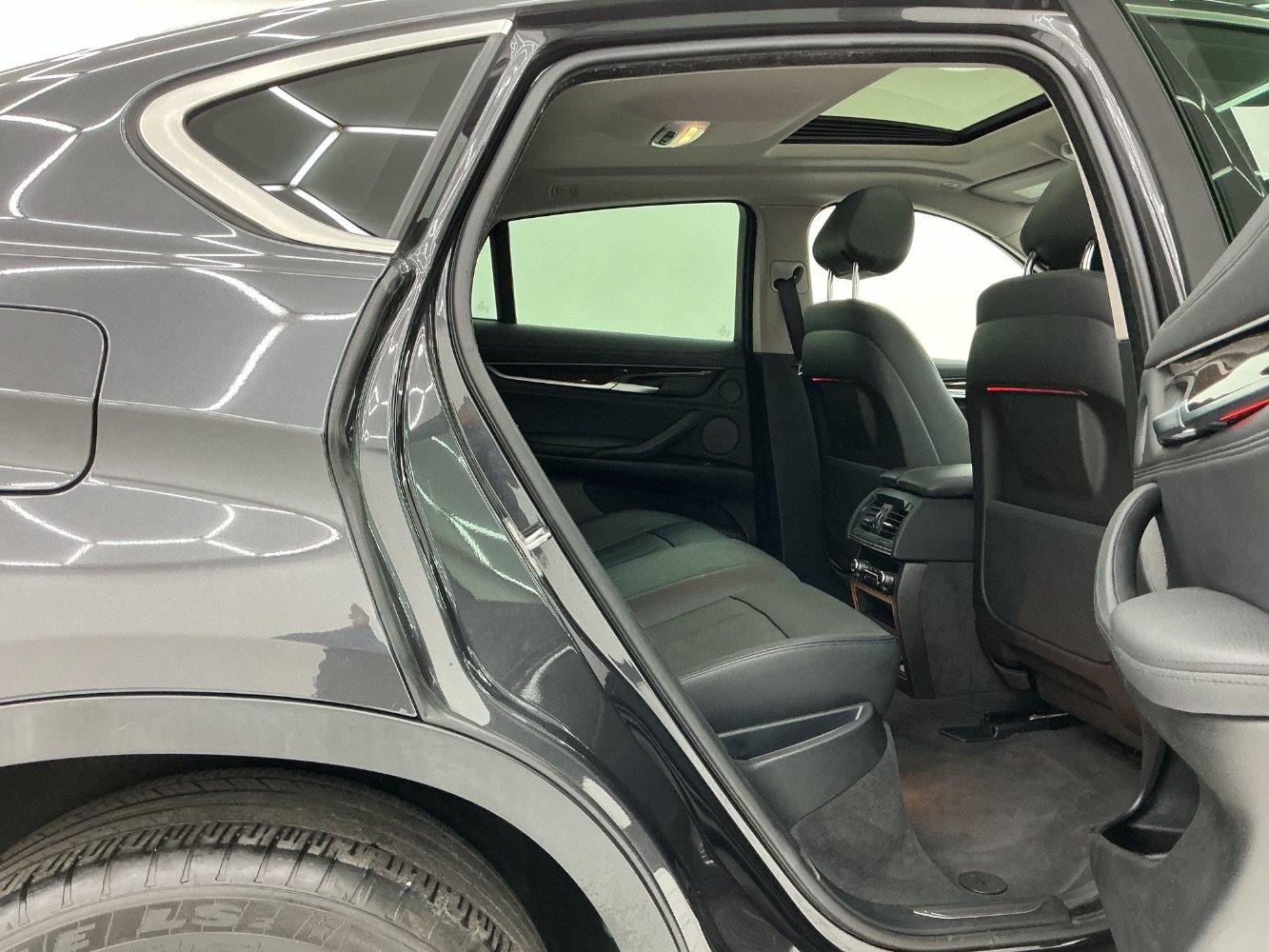 Used 2015 BMW X6 xDrive35i AWD/4WD image 22