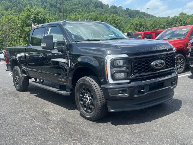 New 2026 Ford F250 Lariat w/ Black Appearance Package AWD/4WD image 34