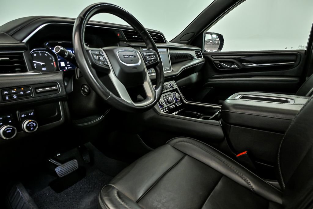 Used 2021 GMC Yukon Denali w/ Denali Premium Package AWD/4WD image 12