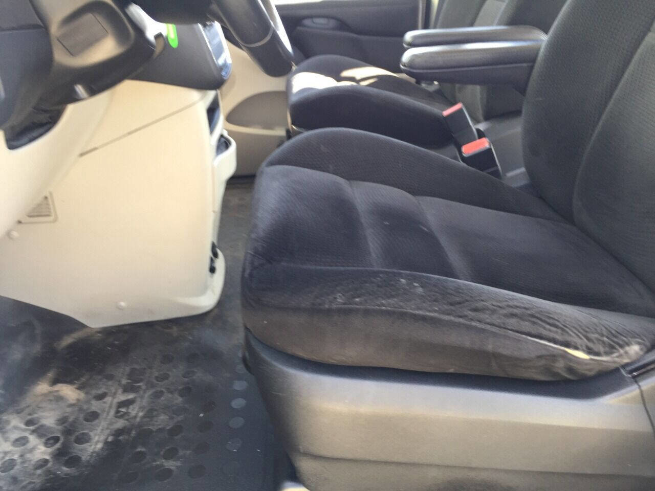 Used 2014 RAM C/V Tradesman w/ UConnect Hands-Free Group image 9