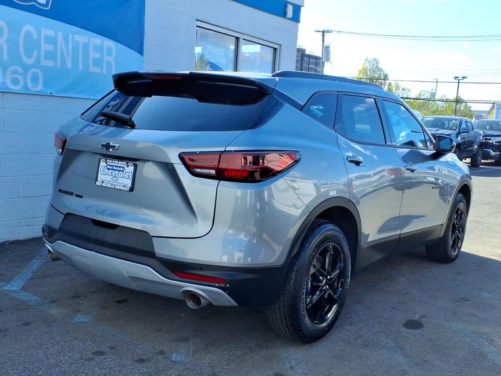 Used 2026 Chevrolet Blazer LT w/ Midnight/Sport Edition AWD/4WD image 6