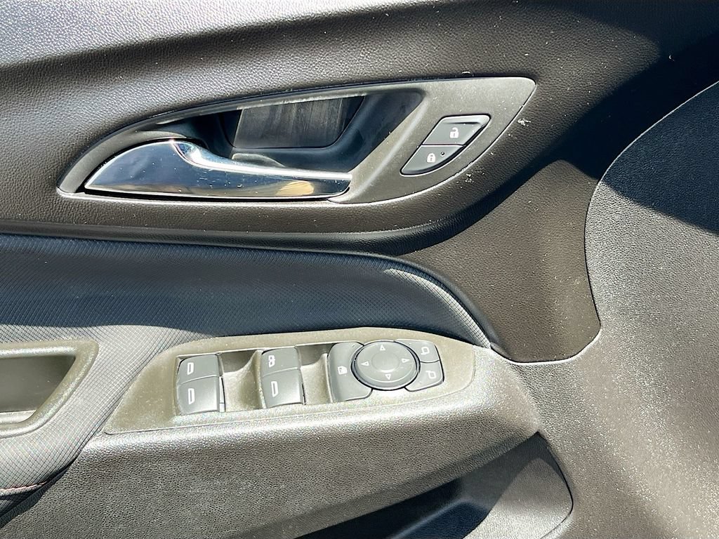 Used 2024 Chevrolet Equinox RS AWD/4WD image 18