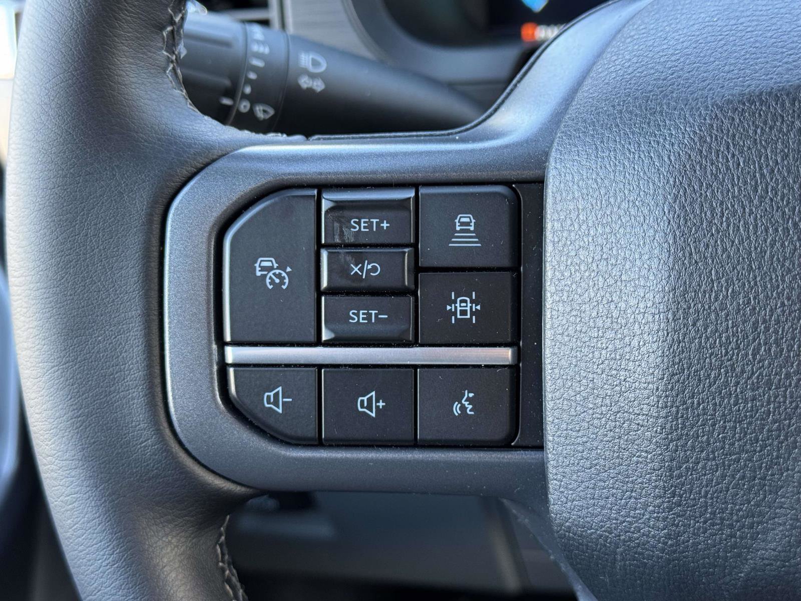 Used 2025 Ford F150 XLT w/ Equipment Group 302A MID image 21