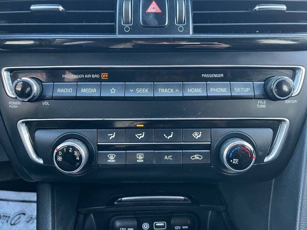 Used 2020 Kia Optima LX image 19