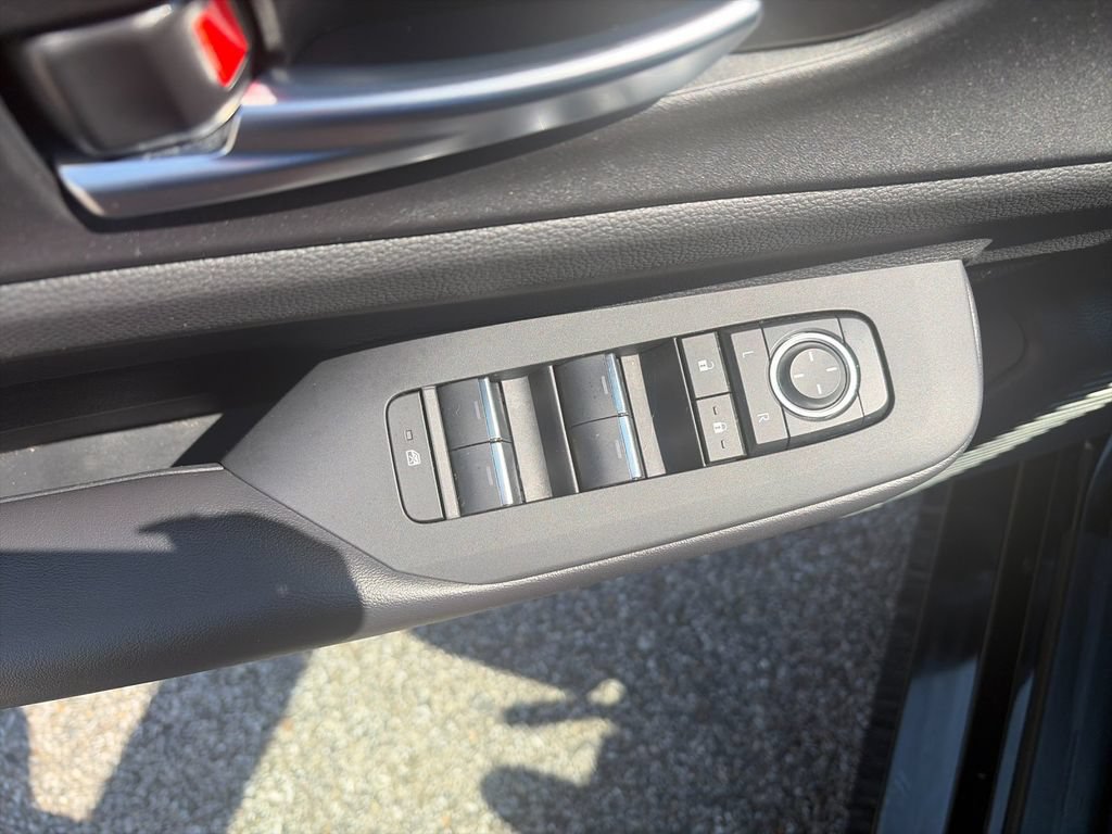 Used 2025 Toyota Prius AWD image 13