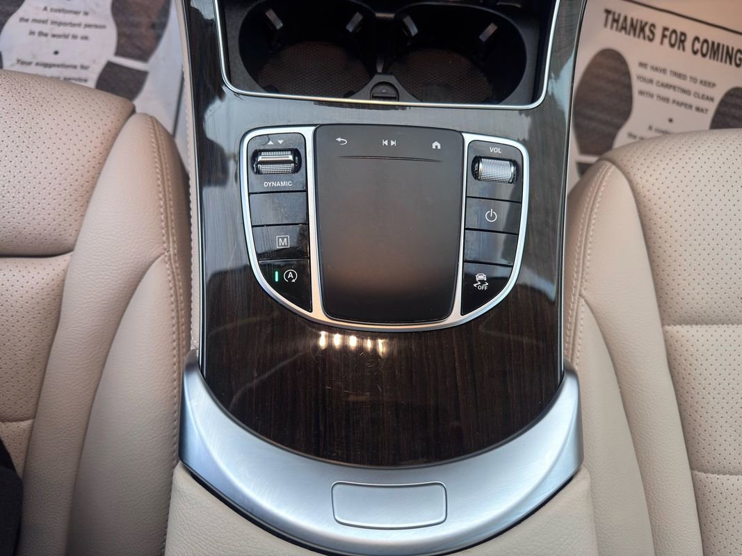 Used 2020 Mercedes-Benz GLC 300 4MATIC w/ Exterior Lighting Package image 28