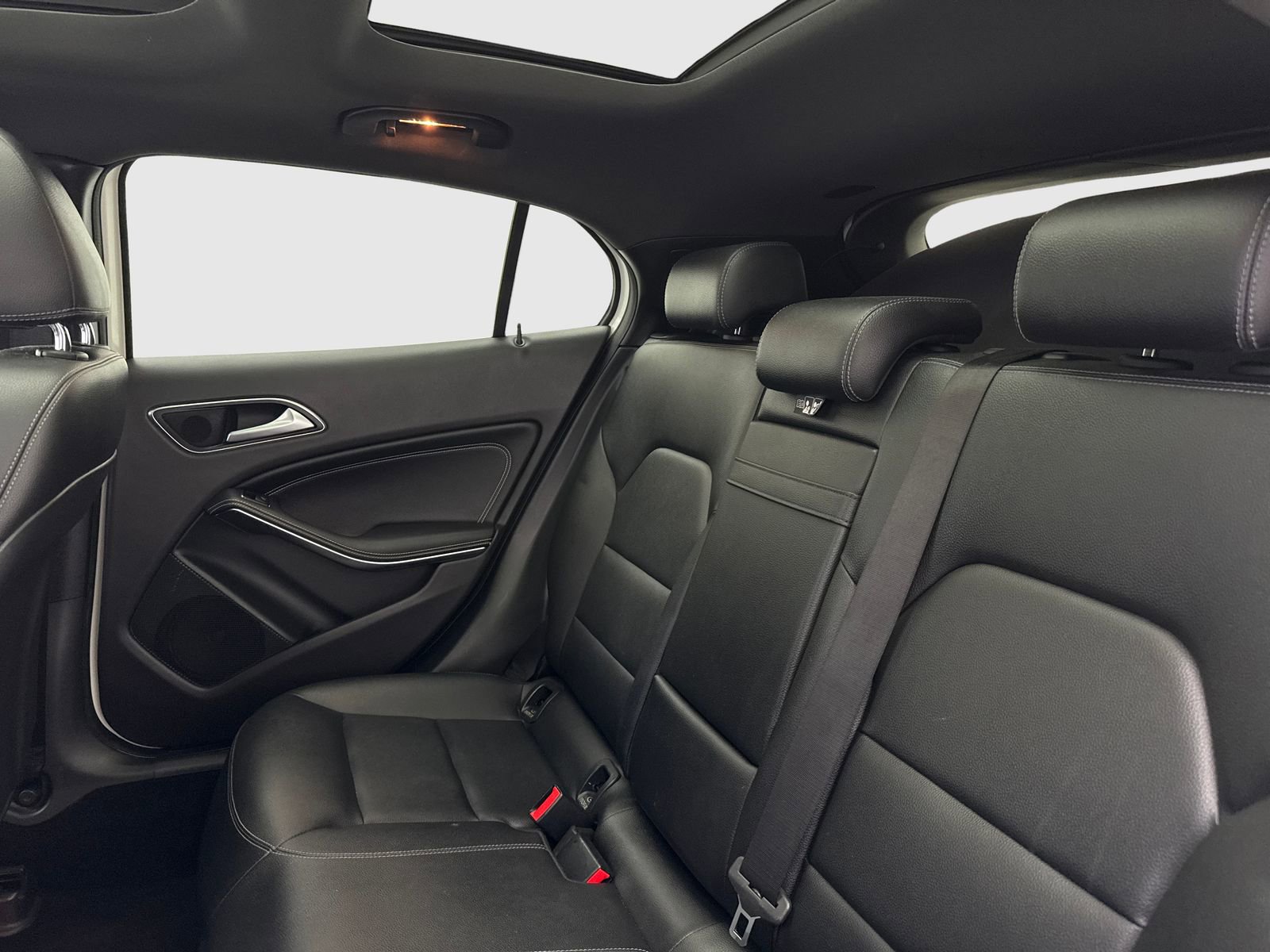 Used 2017 Mercedes-Benz GLA 250 image 35