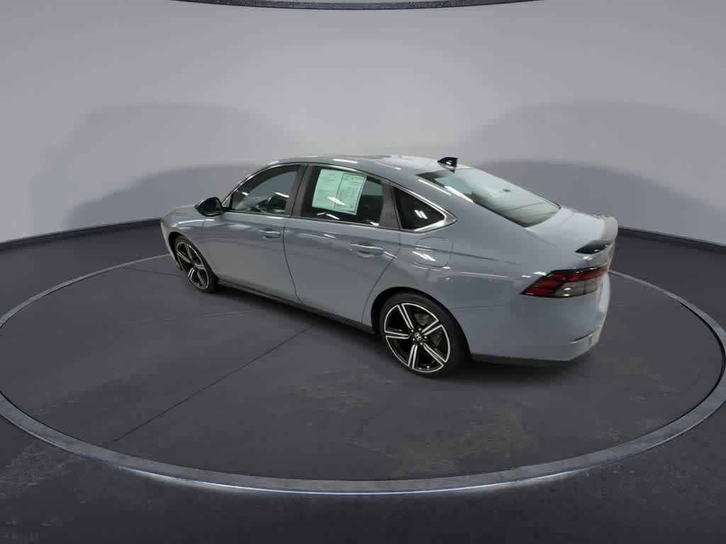 Used 2023 Honda Accord Sport image 8