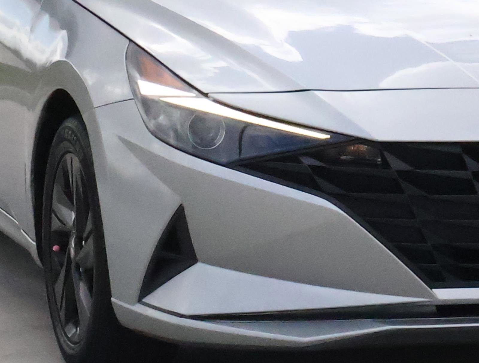 Used 2021 Hyundai Elantra SEL image 7