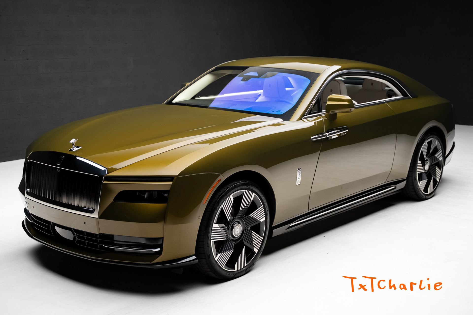 Used 2025 Rolls-Royce Spectre w/ Spectre Launch Package AWD/4WD image 1