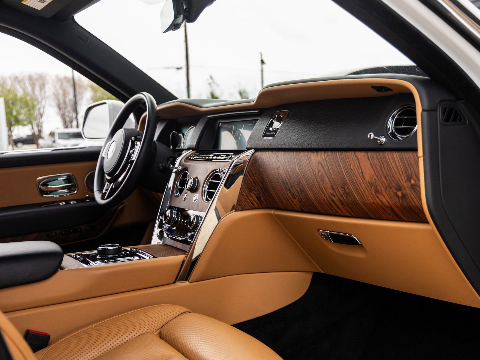 Certified 2022 Rolls-Royce Cullinan image 52