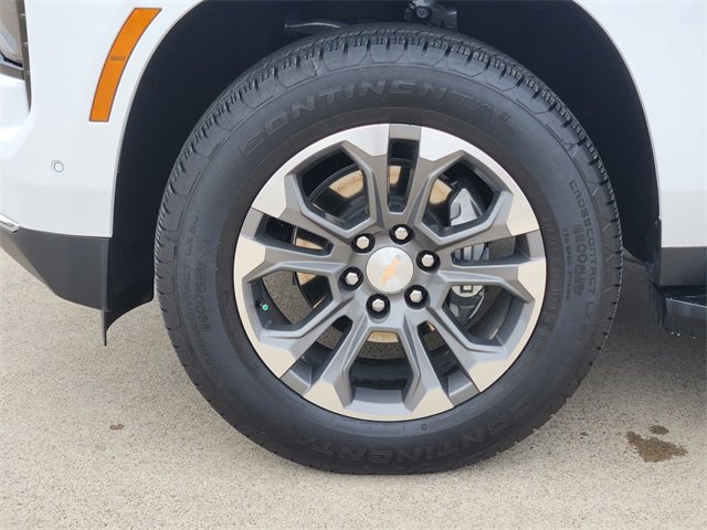 Used 2026 Chevrolet Tahoe LT w/ Comfort Package AWD/4WD image 17