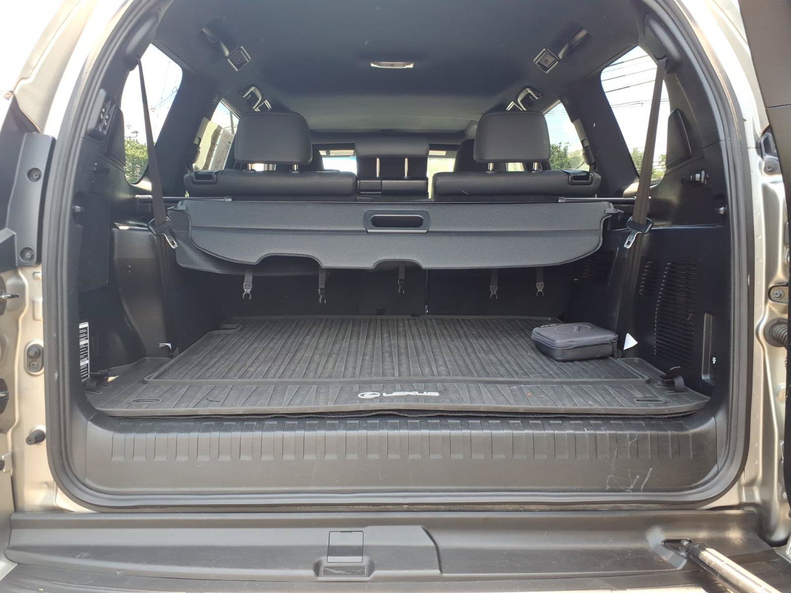 Certified 2022 Lexus GX 460 Premium w/ Premium Plus Package AWD/4WD image 20