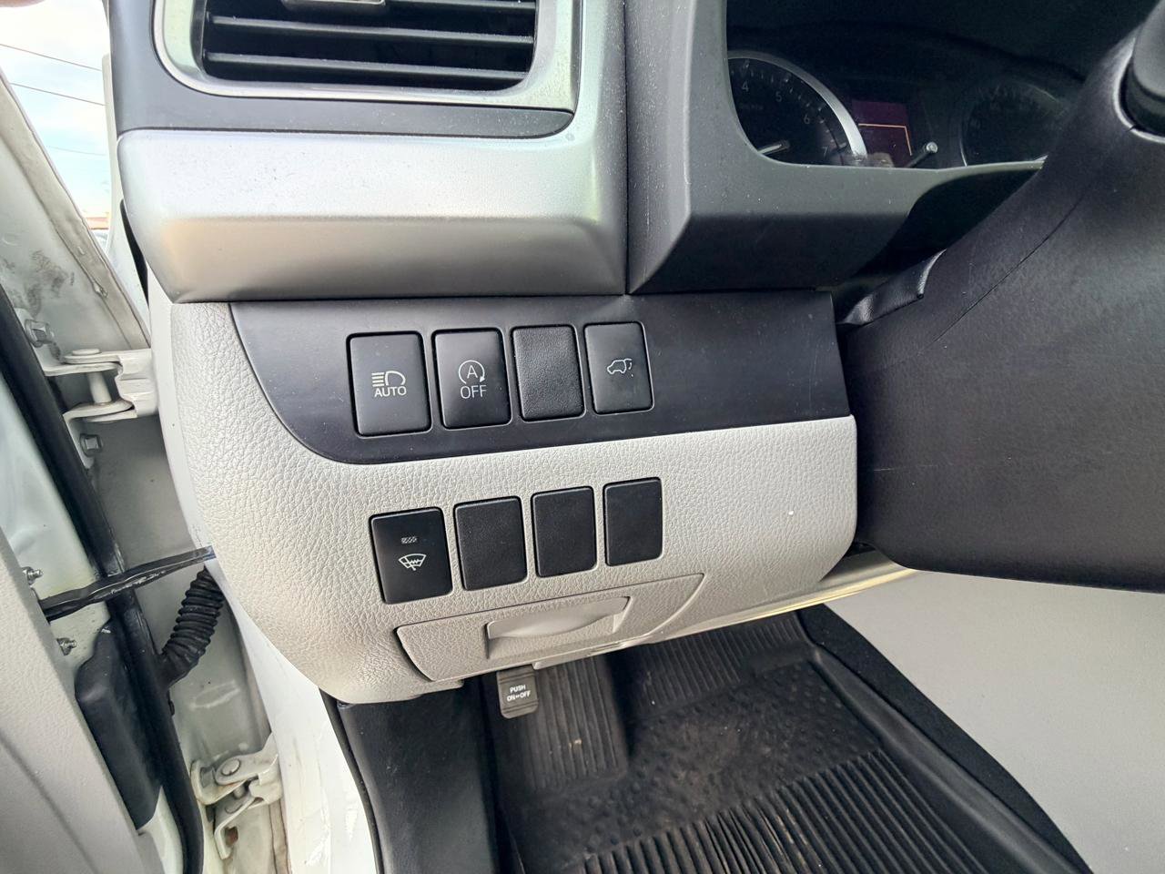 Used 2019 Toyota Highlander XLE w/ Protection Package #3 image 23