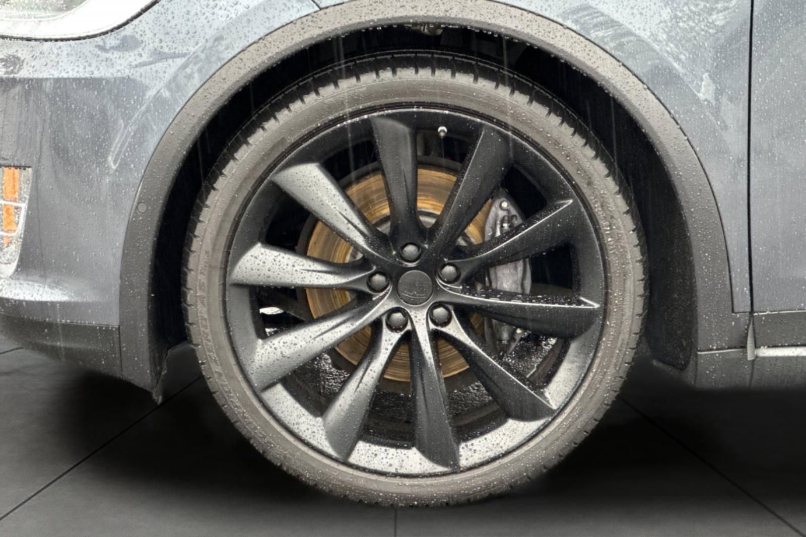 Used 2020 Tesla Model X Long Range image 5