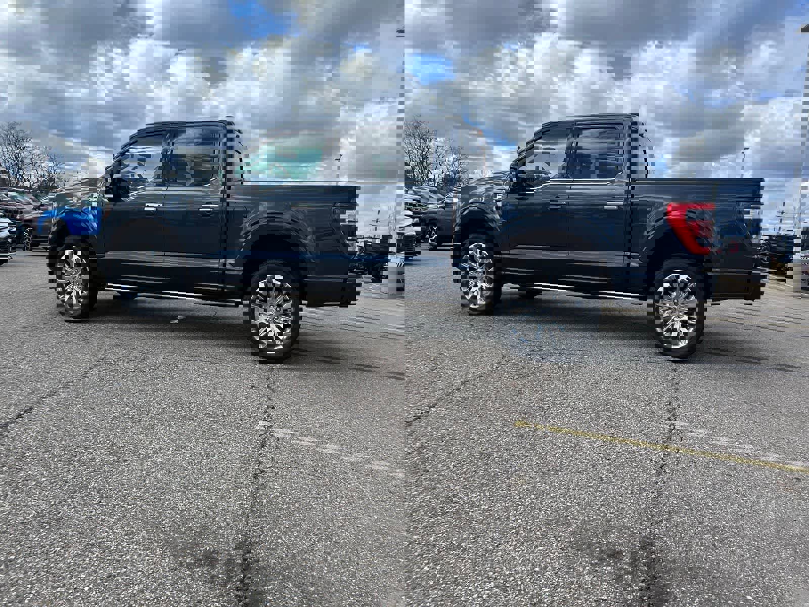 Used 2022 Ford F150 Limited image 27