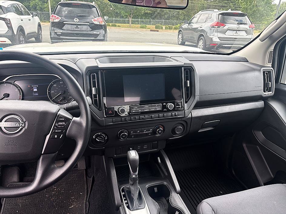 Certified 2025 Nissan Frontier S AWD/4WD image 6