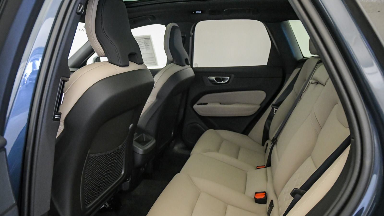 Certified 2026 Volvo XC60 B5 Plus w/ Protection Package Premier AWD/4WD image 19