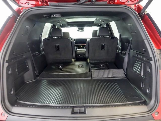 Certified 2025 Chevrolet Traverse Z71 w/ Driver Confidence Package image 32