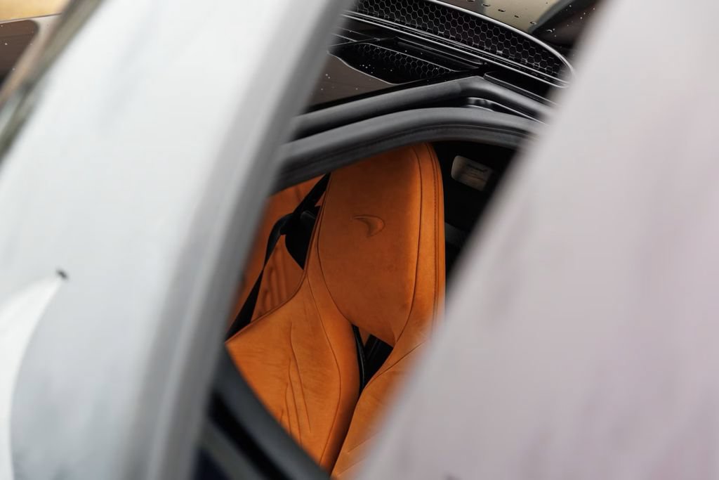 Used 2020 McLaren Speedtail RWD image 41