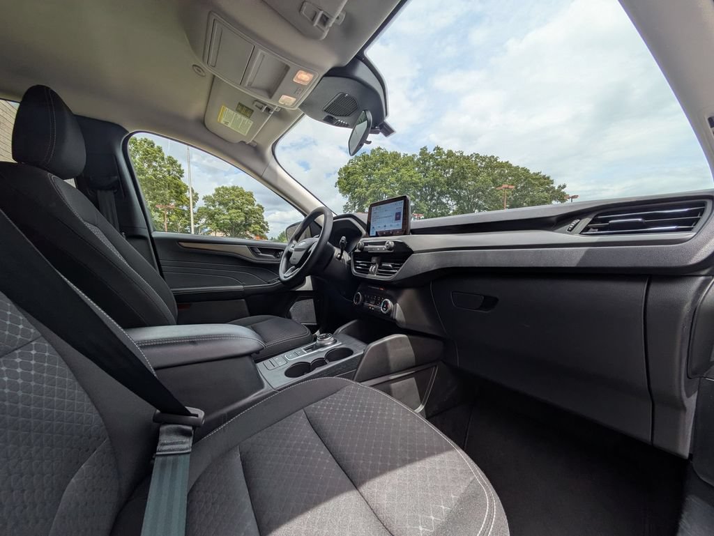 Used 2025 Ford Escape Active AWD/4WD image 31