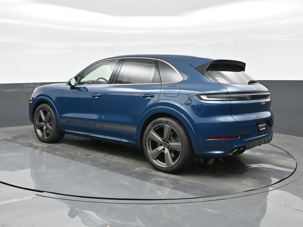 New 2026 Porsche Cayenne Turbo AWD/4WD image 3
