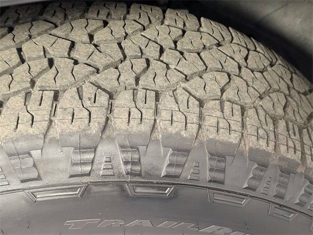 Used 2025 Chevrolet Silverado 1500 LT image 9