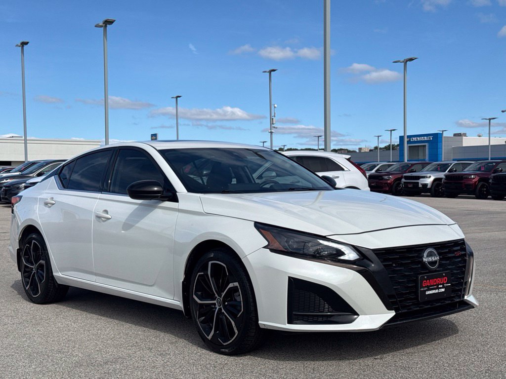 Used 2024 Nissan Altima 2.5 SR w/ SR Premium Package