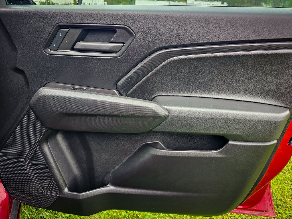 Used 2023 Chevrolet Colorado Trail Boss AWD/4WD image 38