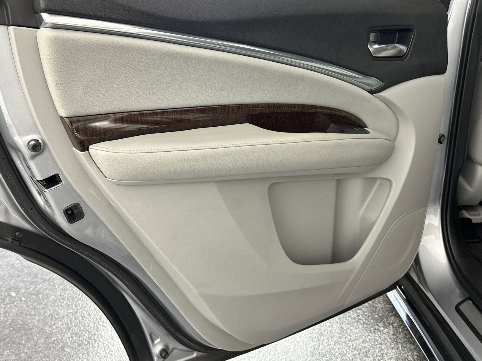 Used 2018 Acura MDX FWD w/ Technology Package image 30