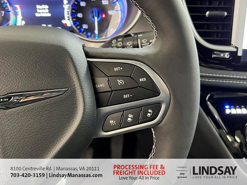 New 2026 Chrysler Pacifica Select FWD image 18