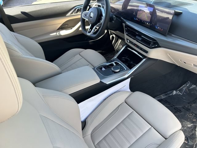 Used 2026 BMW 430i Coupe w/ M Sport Package RWD image 13