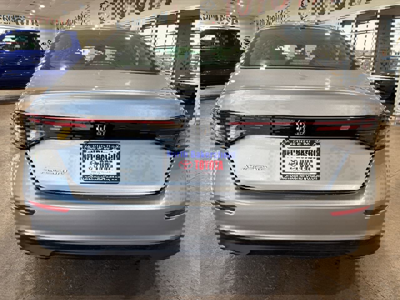 Used 2023 Honda Accord EX image 9
