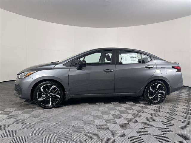 New 2025 Nissan Versa SR w/ Trunk Package image 8